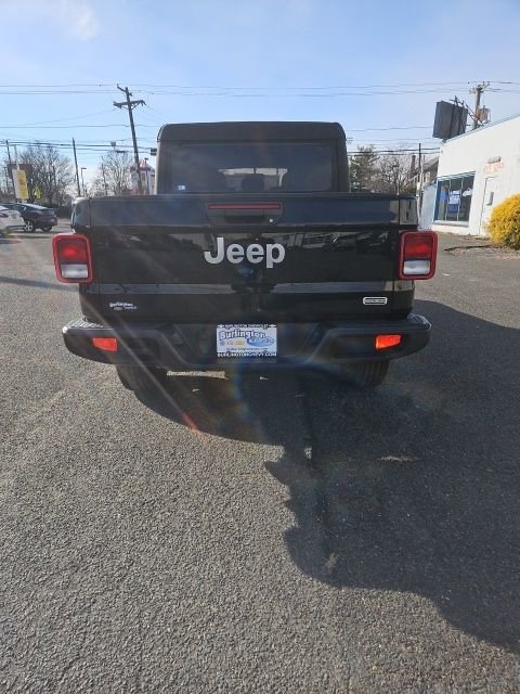 Used 2021 Jeep Gladiator Overland w/ Cold Weather Group image 4