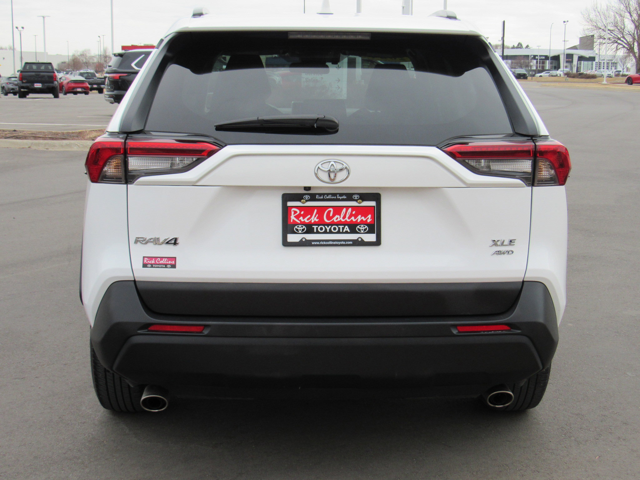 Used 2024 Toyota RAV4 XLE w/ Weather Package image 7