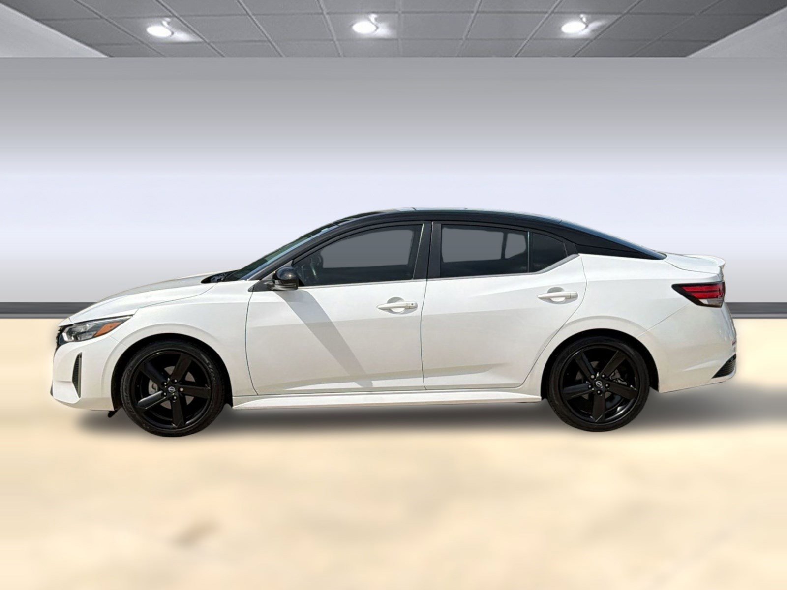 Used 2024 Nissan Sentra SR image 2