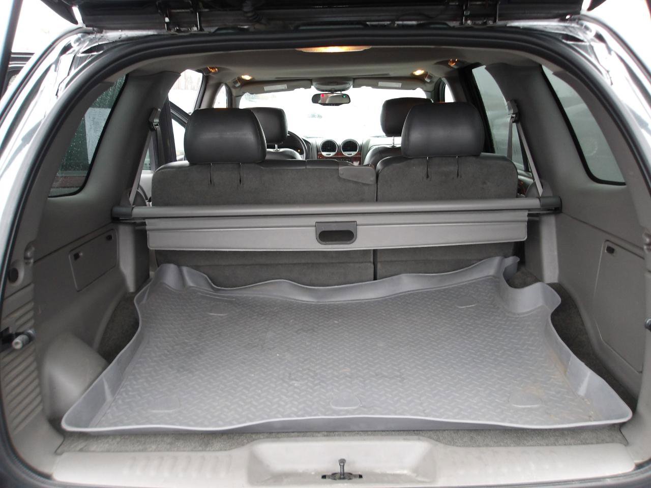 Used 2004 GMC Envoy SLT w/ Preferred Equipment Group image 11