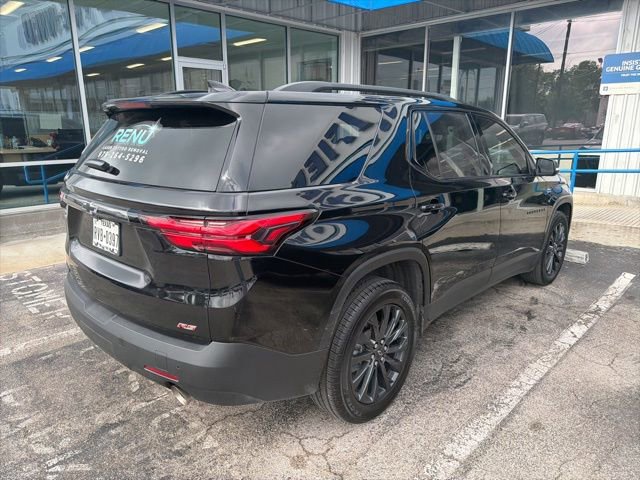 Used 2022 Chevrolet Traverse RS w/ LPO, Floor Liner Package FWD image 3