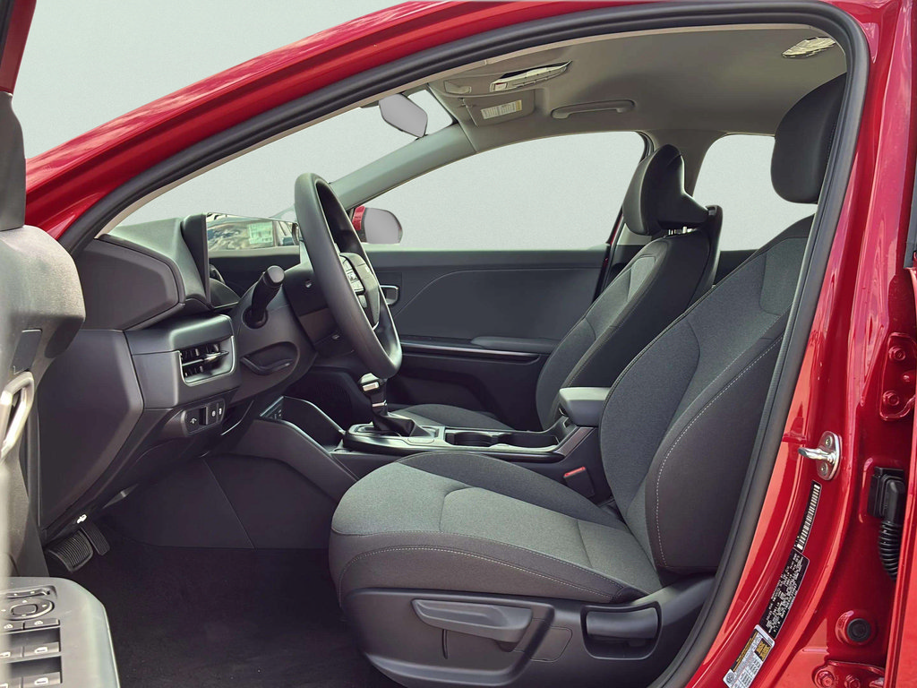 Used 2025 Kia K4 FWD image 18