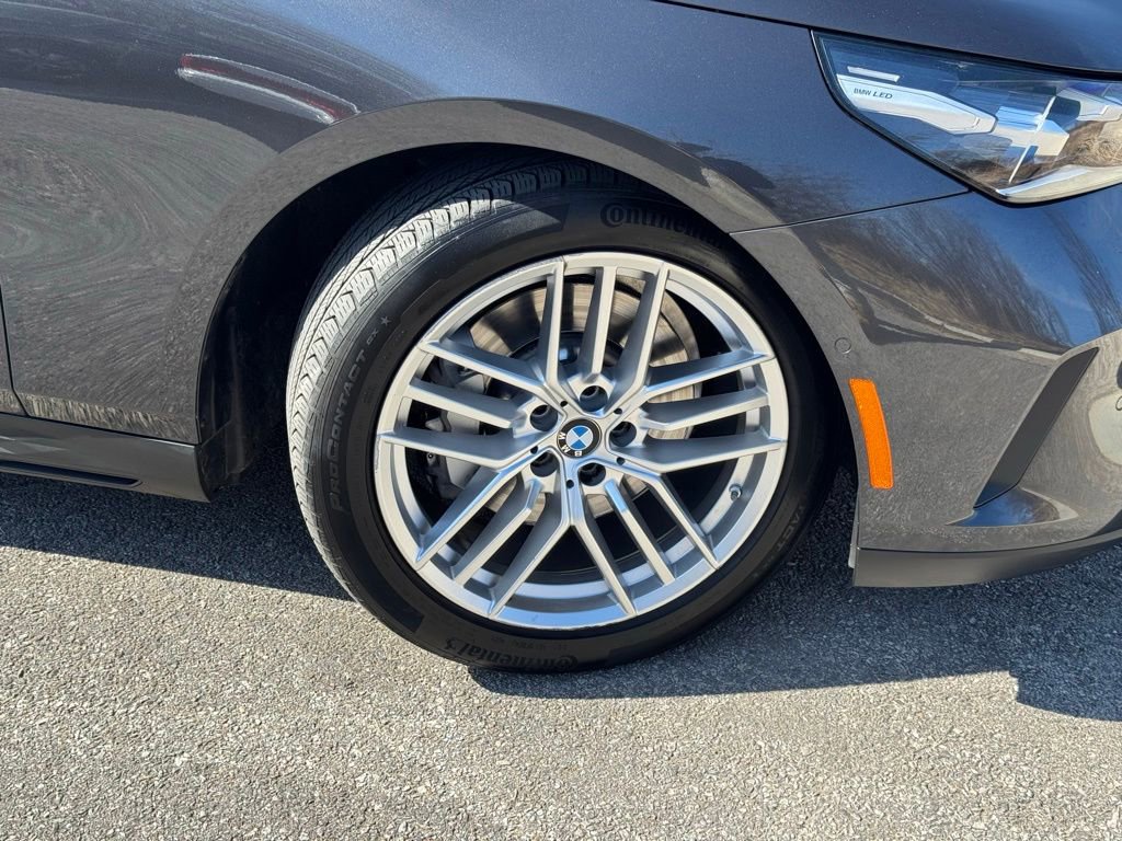 Certified 2025 BMW 530i xDrive AWD/4WD image 10