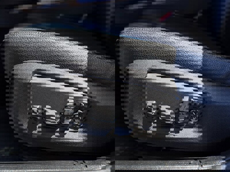 Used 2015 BMW 740Li image 29