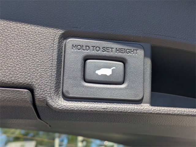 New 2025 Acura RDX SH-AWD image 11