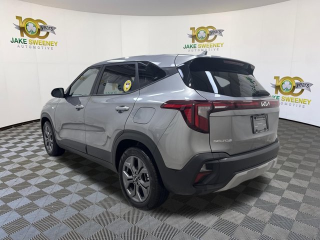 Certified 2026 Kia Seltos LX FWD image 10