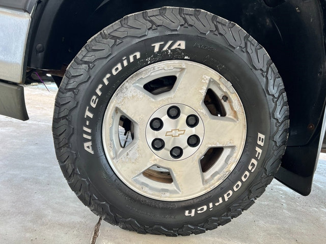 Used 2004 Chevrolet Silverado 1500 LS image 11