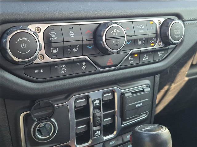 Used 2025 Jeep Gladiator Rubicon AWD/4WD image 10