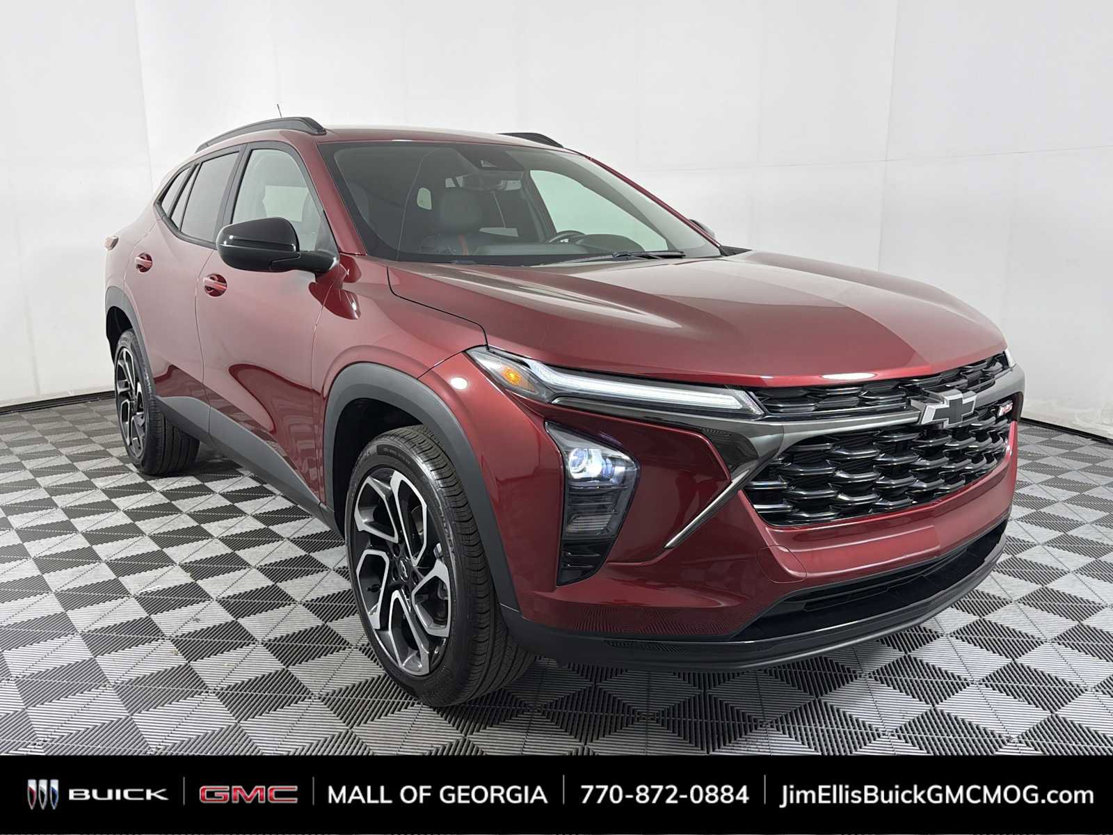 Used 2024 Chevrolet Trax RS image 1