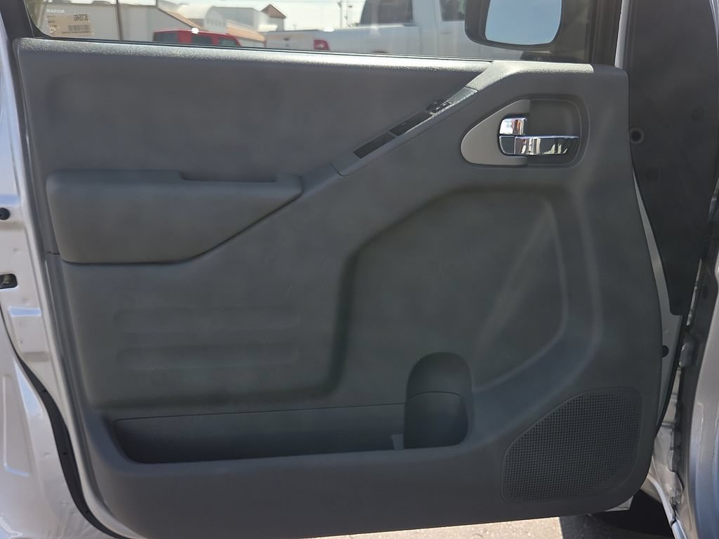 Used 2019 Nissan Frontier SV w/ Value Truck Package RWD image 13