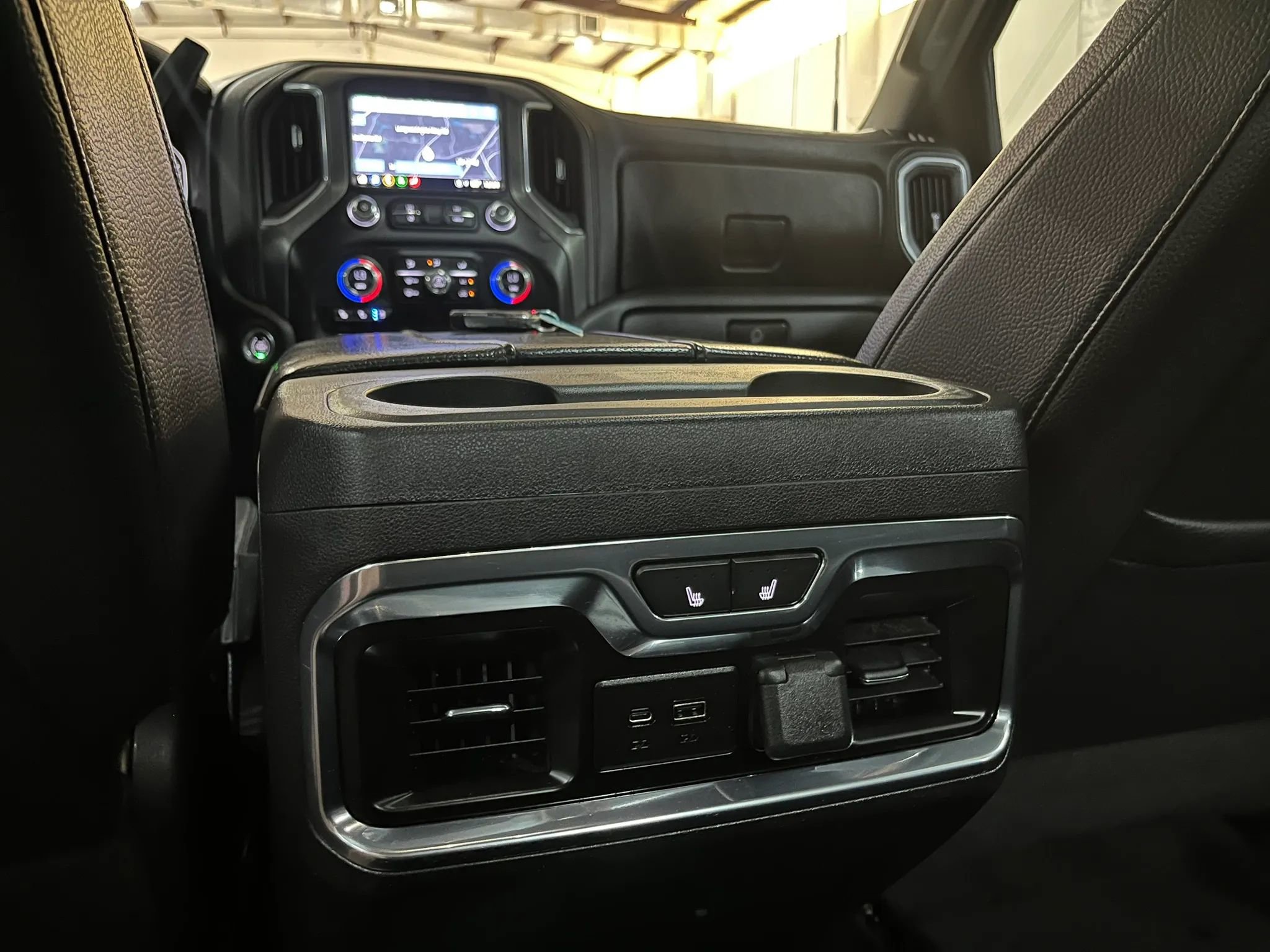 Used 2023 GMC Sierra 3500 Denali w/ Denali Ultimate Package AWD/4WD image 18