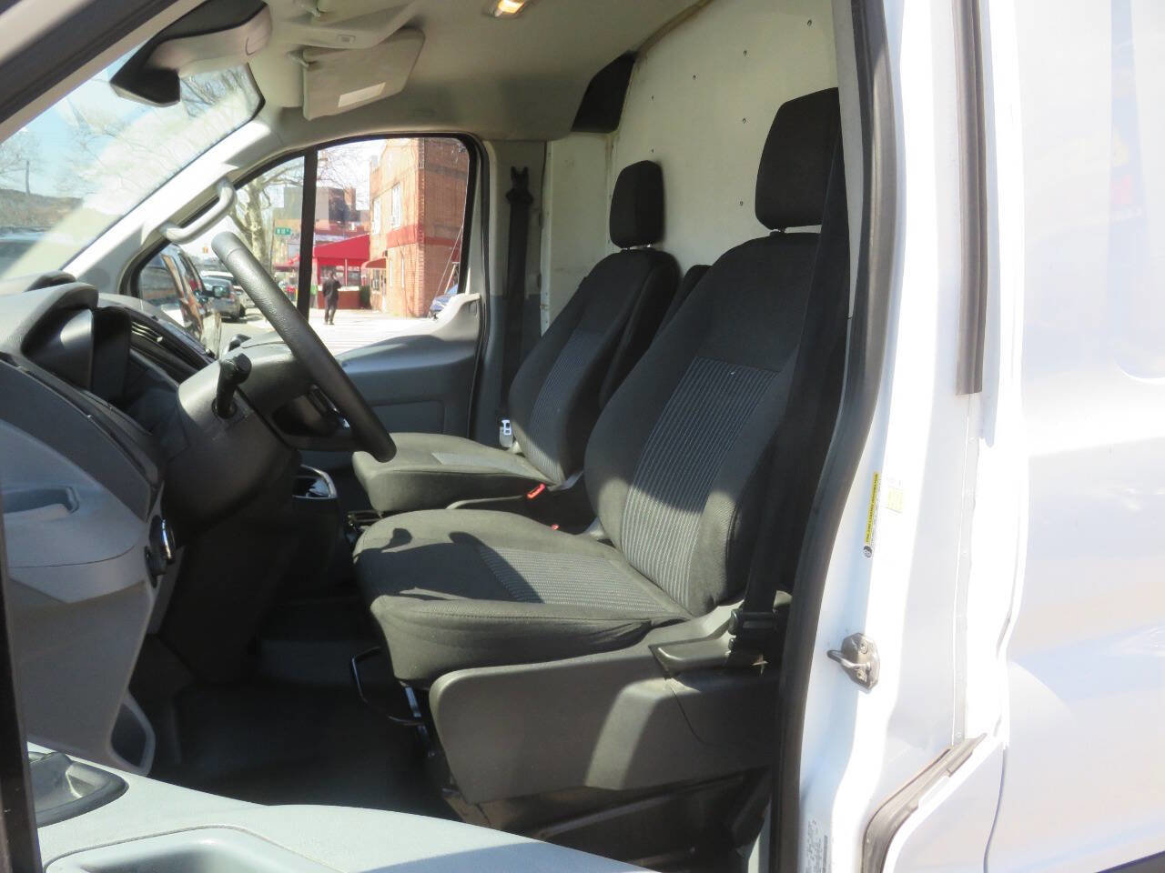 Used 2018 Ford Transit 250 130 Low Roof w/ Interior Upgrade Package RWD image 15