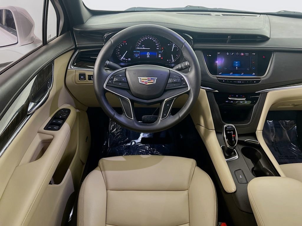 Used 2017 Cadillac XT5 FWD image 21