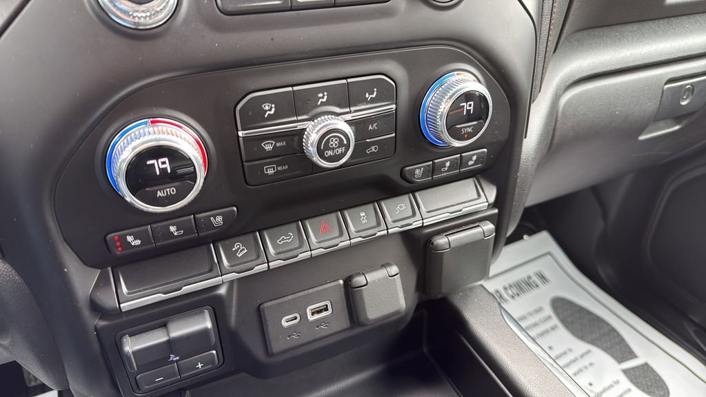 Used 2023 GMC Sierra 3500 AT4 w/ Gooseneck/5TH Wheel Package image 33