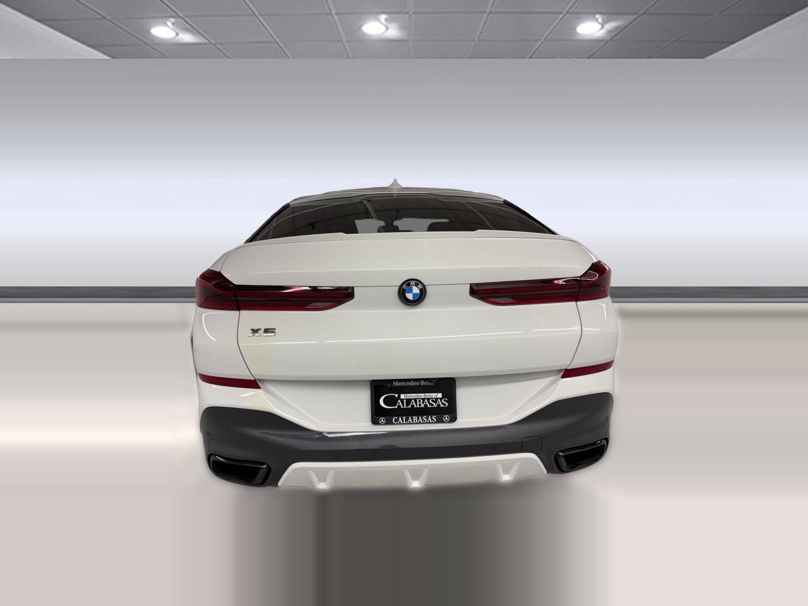 Used 2022 BMW X6 M50i w/ Executive Package AWD/4WD image 10