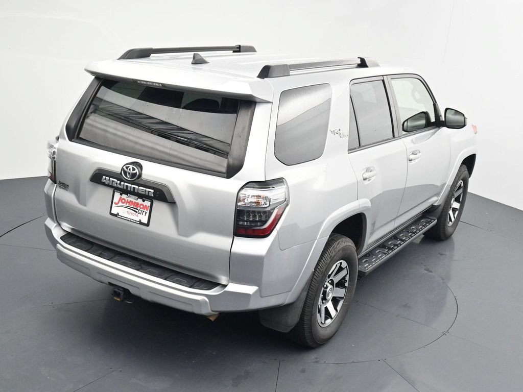 Used 2021 Toyota 4Runner TRD Off-Road AWD/4WD image 29