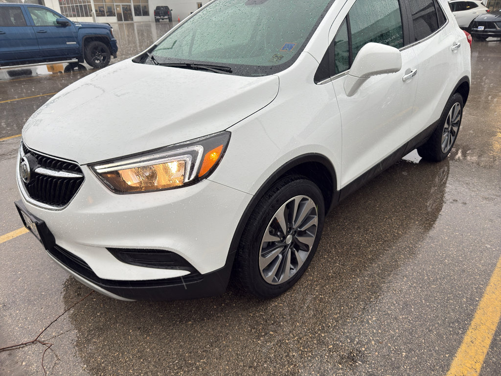 Used 2022 Buick Encore Preferred w/ Safety Package image 4