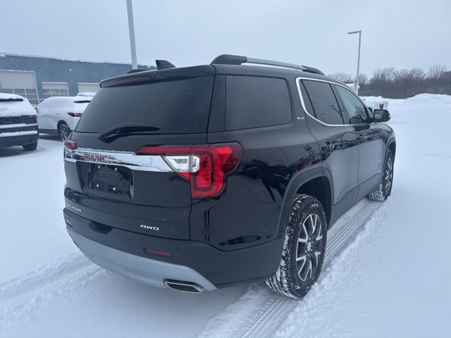 Used 2023 GMC Acadia SLE w/ Driver Convenience Package image 4