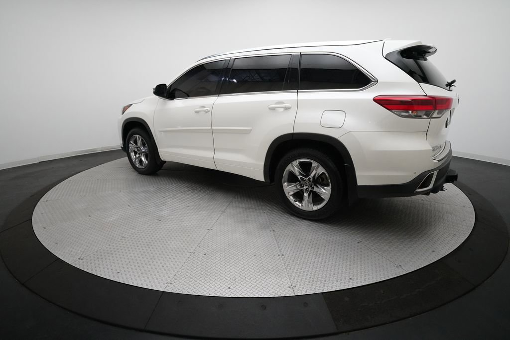 Used 2018 Toyota Highlander Limited Platinum image 34
