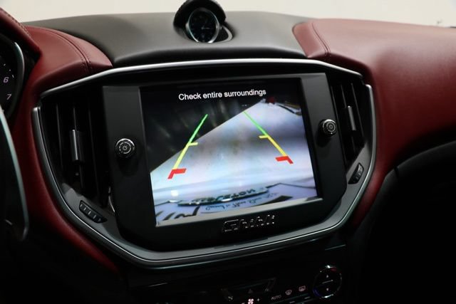 Used 2014 Maserati Ghibli S Q4 AWD/4WD image 25