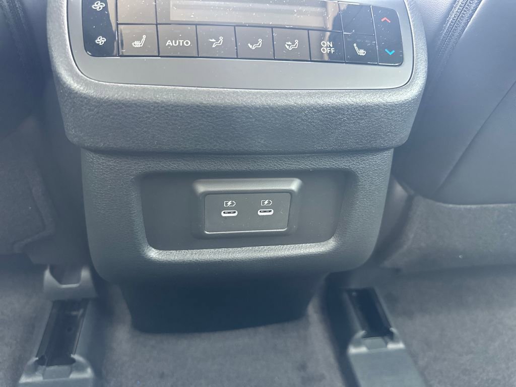 New 2026 Nissan Pathfinder SL w/ SL Premium Package image 16