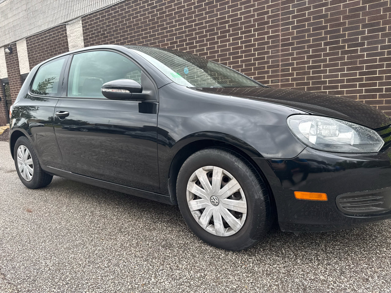 Used 2012 Volkswagen Golf 2-Door image 26