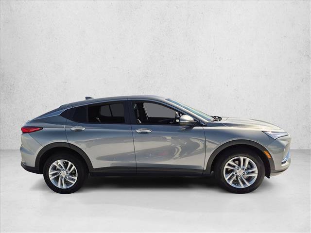 Used 2024 Buick Envista Preferred w/ Convenience I Package FWD image 4