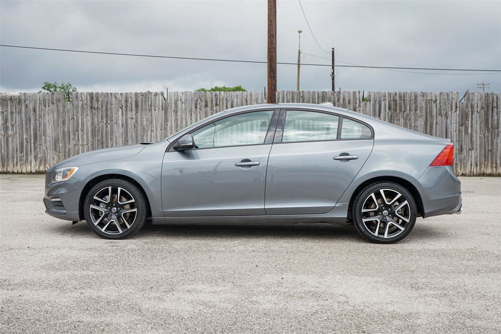 Used 2018 Volvo S60 T5 Dynamic w/ Vision Package image 7