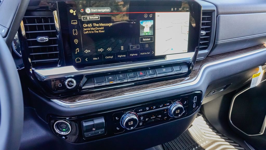 New 2026 GMC Sierra 1500 SLE image 17