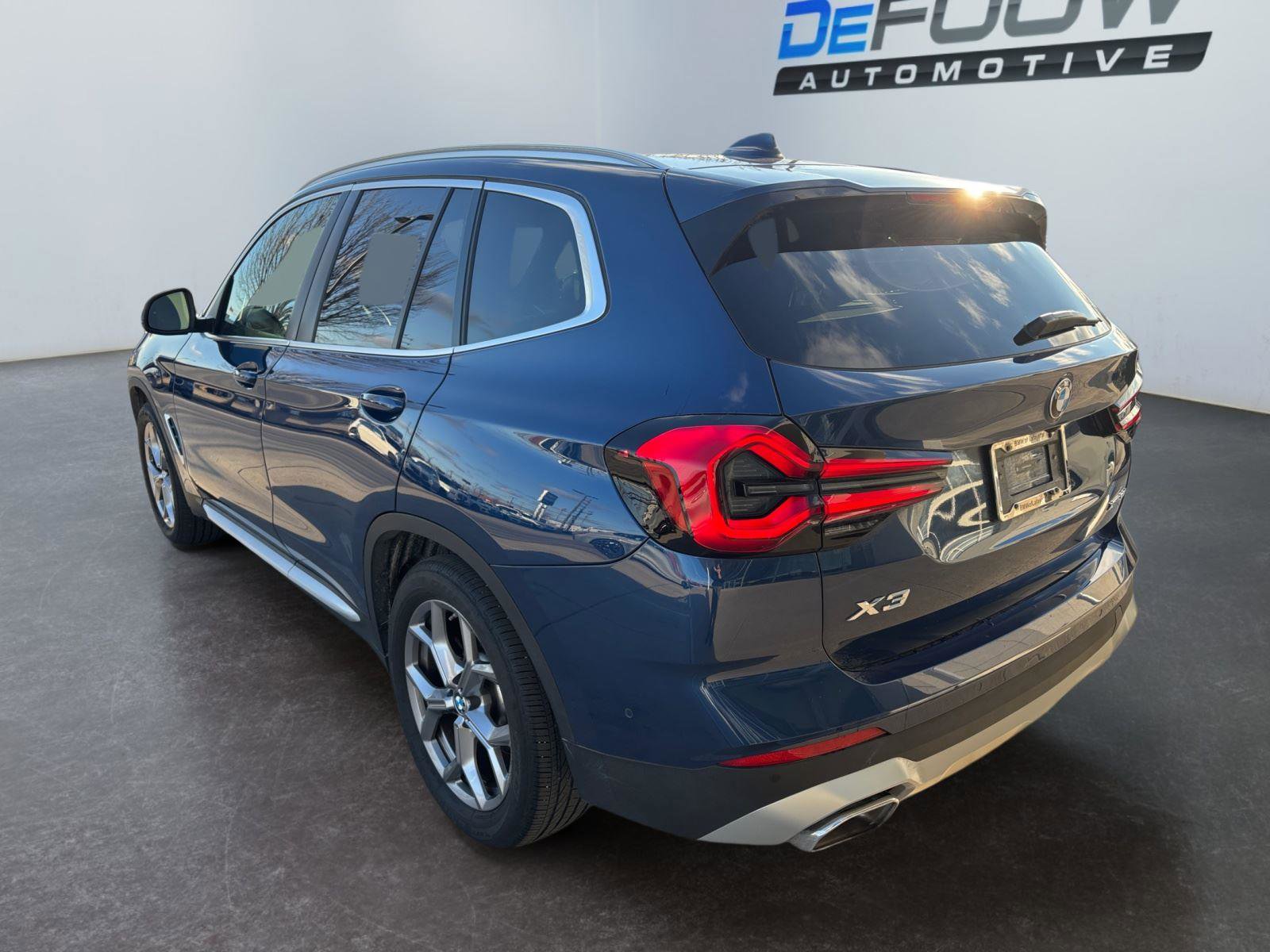 Used 2024 BMW X3 xDrive30i w/ Premium Package image 17