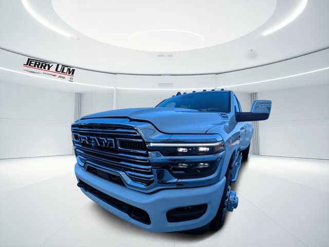 Used 2026 RAM 3500 Laramie AWD/4WD image 6