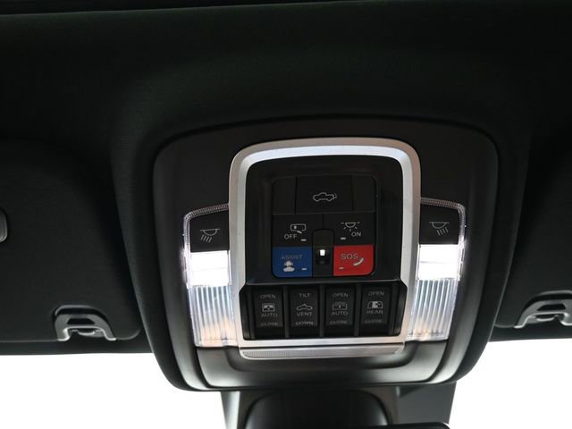 Used 2022 RAM 1500 Limited w/ Body Color Bumper Group image 36