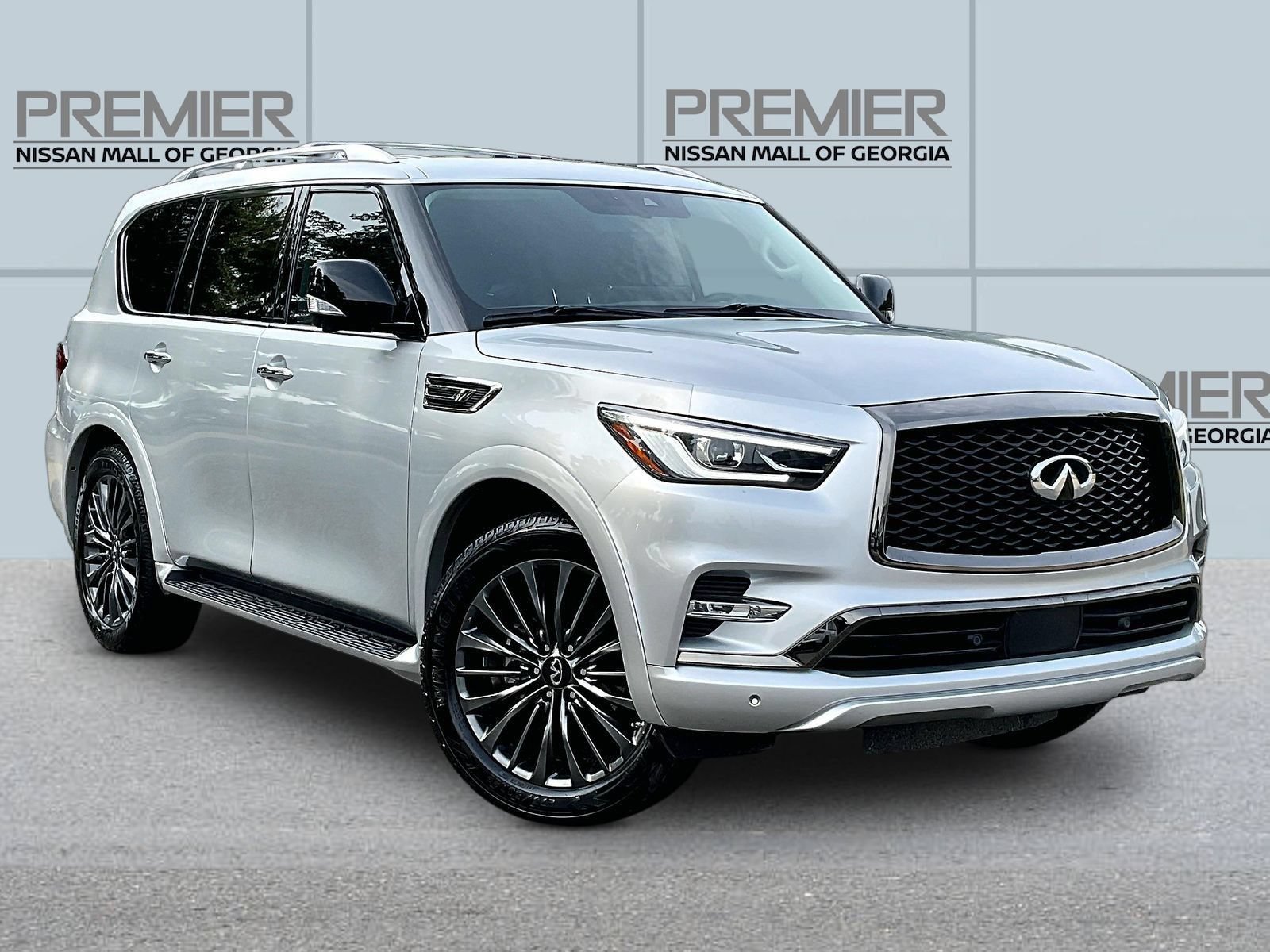 Used 2023 INFINITI QX80 Premium Select w/ Cargo Package RWD image 3