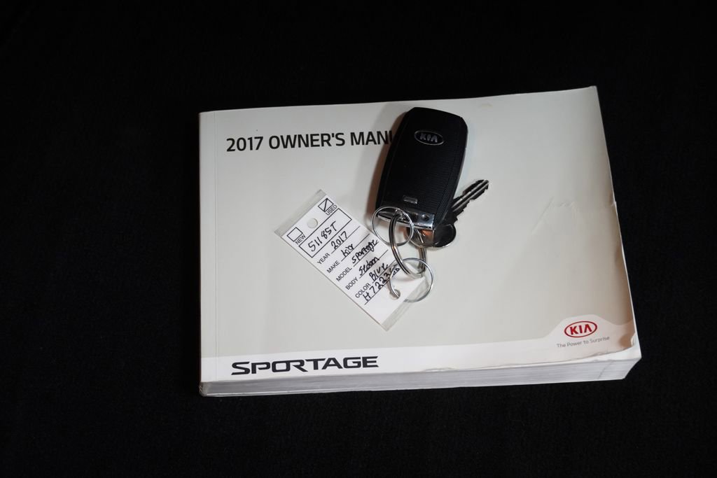 Used 2017 Kia Sportage EX image 30