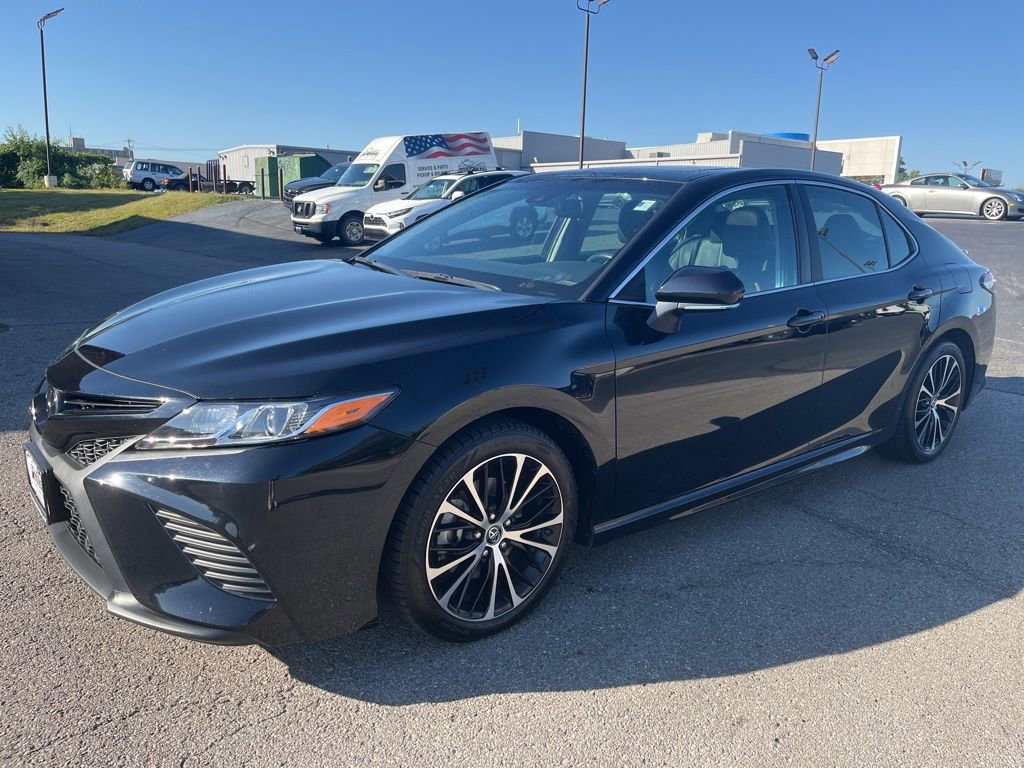 Used 2018 Toyota Camry SE