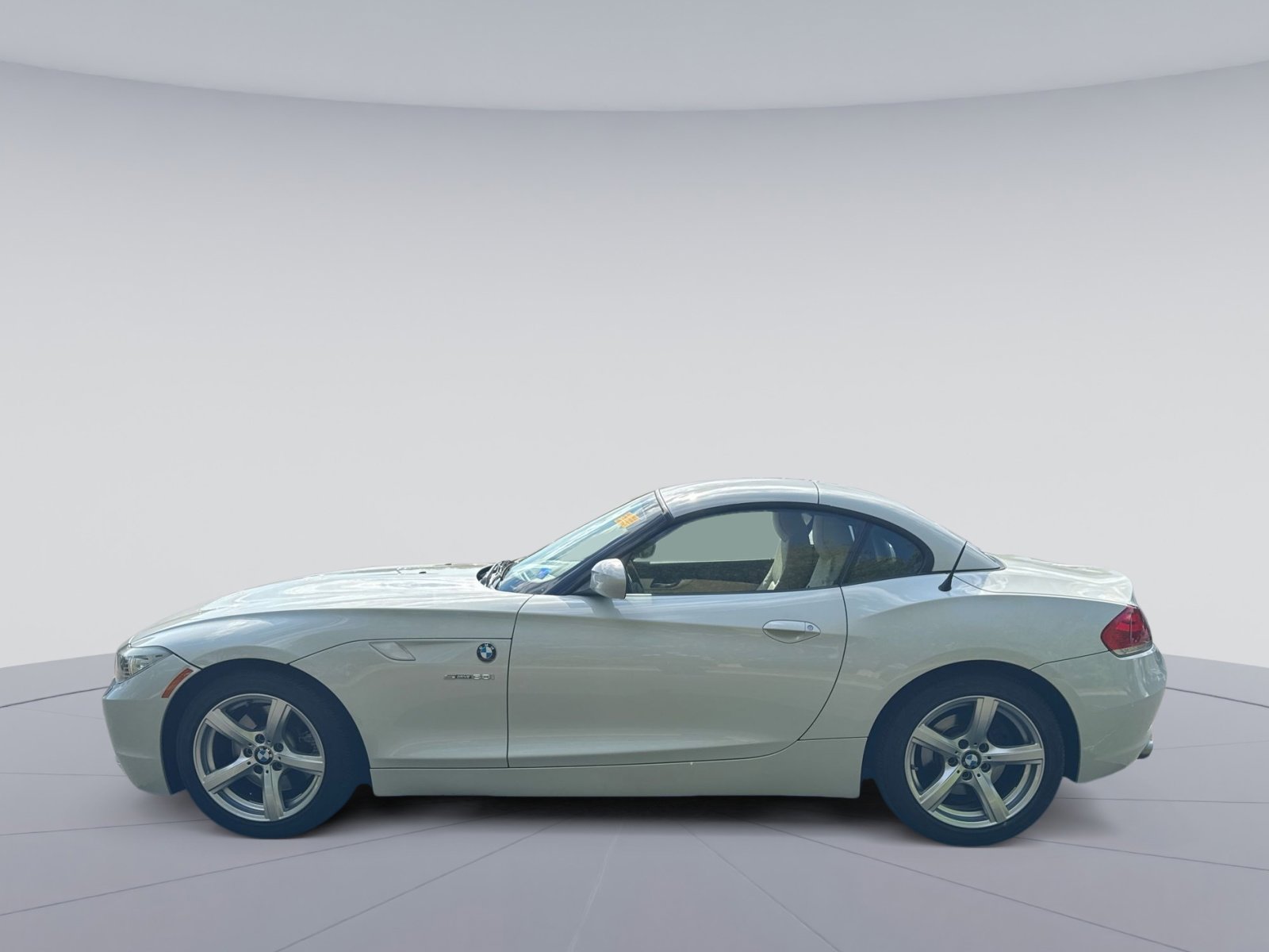 Used 2009 BMW Z4 sDrive30i RWD image 8