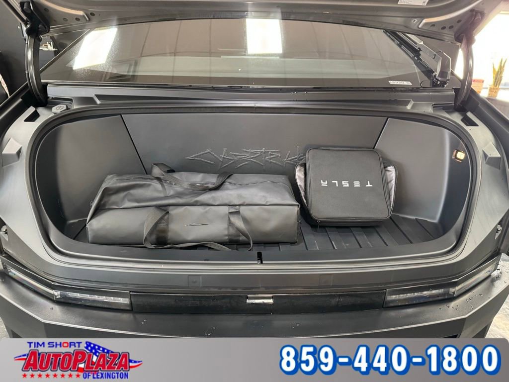 Used 2024 Tesla Cybertruck AWD Crew Cab image 22