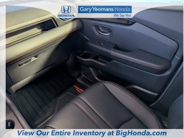 Used 2025 Honda Pilot TrailSport image 18