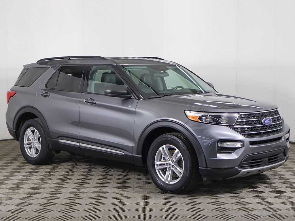 Used 2023 Ford Explorer XLT w/ Equipment Group 202A AWD/4WD image 56