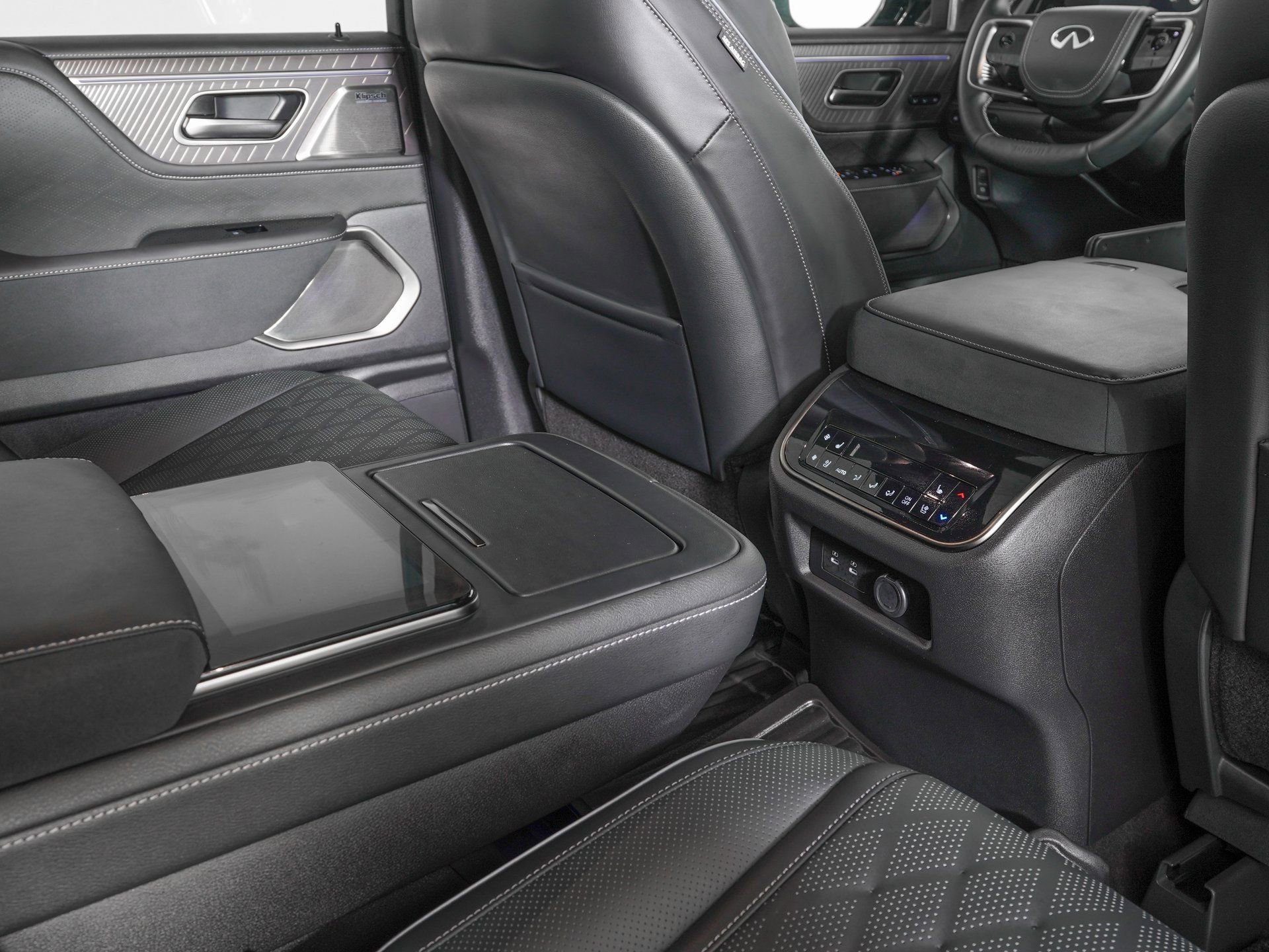 Used 2025 INFINITI QX80 Autograph AWD/4WD image 11