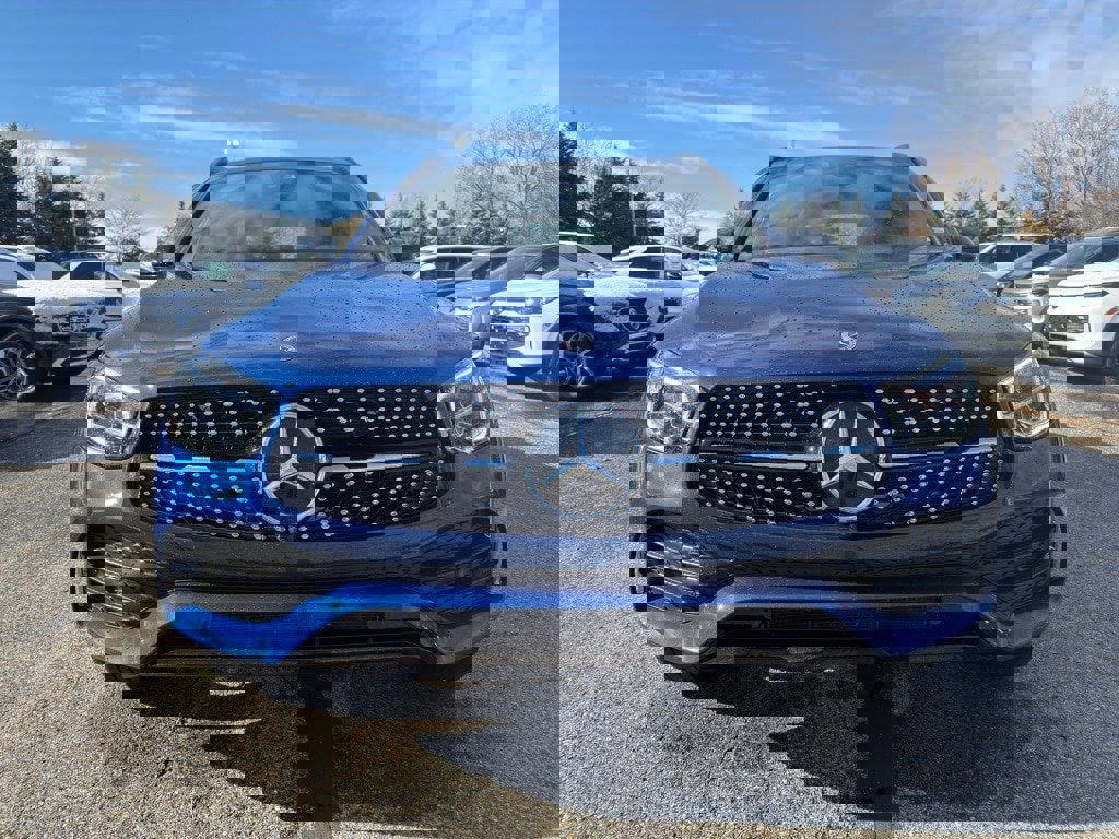 Used 2022 Mercedes-Benz GLC 300 4MATIC image 2