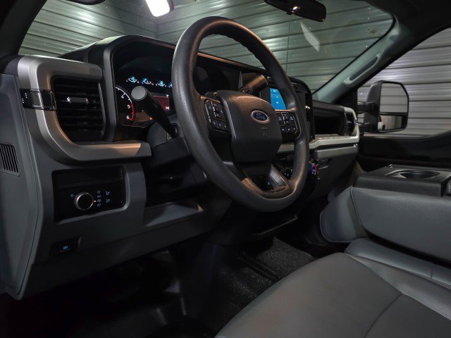 Used 2023 Ford F350 XL AWD/4WD image 15