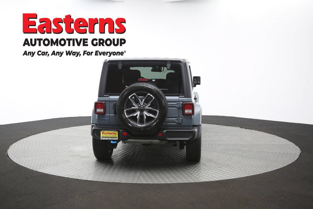 Used 2024 Jeep Wrangler Unlimited w/ Convenience Group AWD/4WD image 37