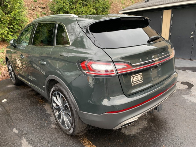 Certified 2022 Lincoln Nautilus Reserve AWD/4WD image 3