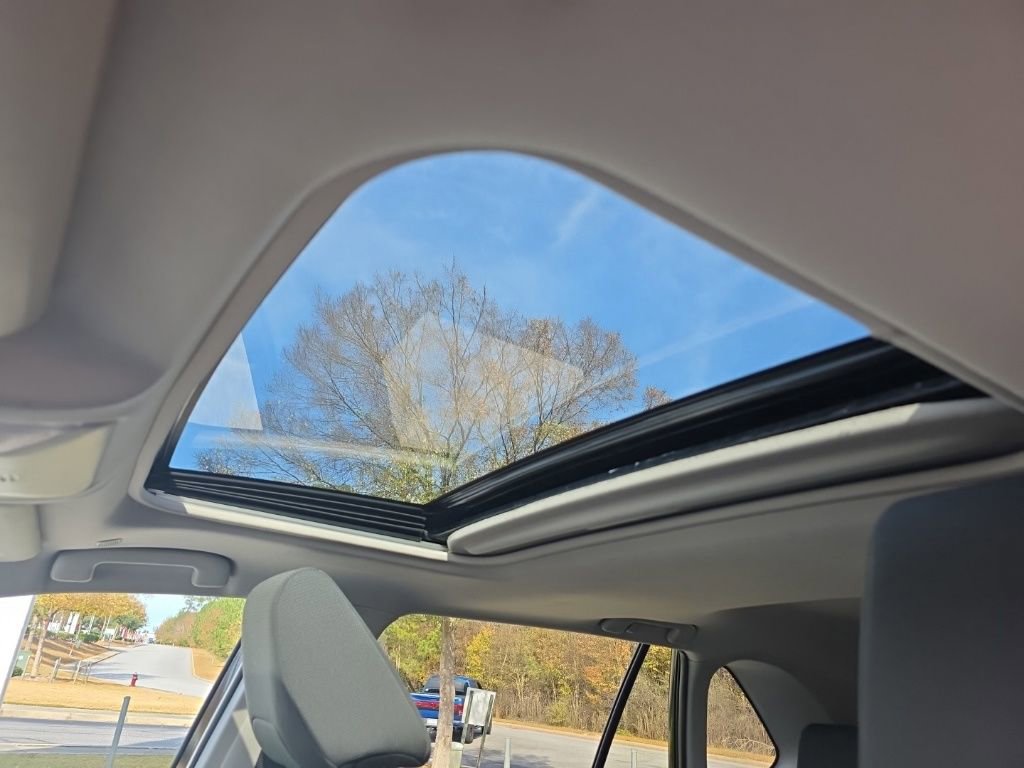 Used 2024 Toyota RAV4 XLE image 24