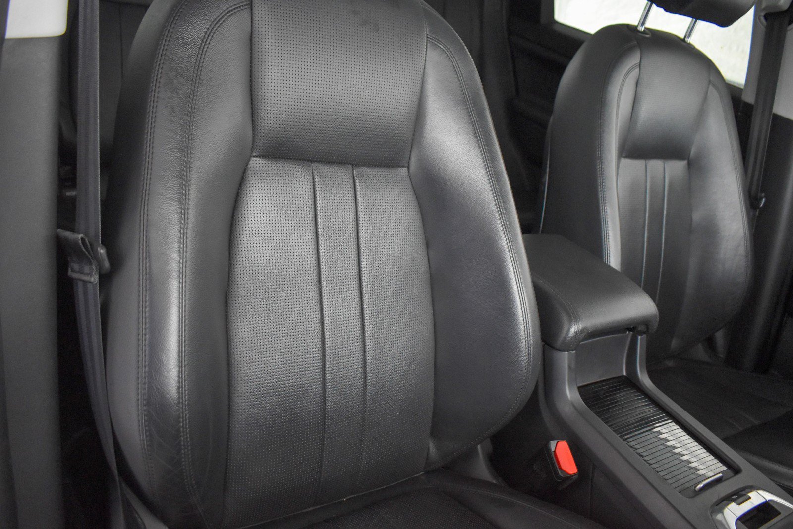 Used 2019 Land Rover Discovery Sport HSE AWD/4WD image 41