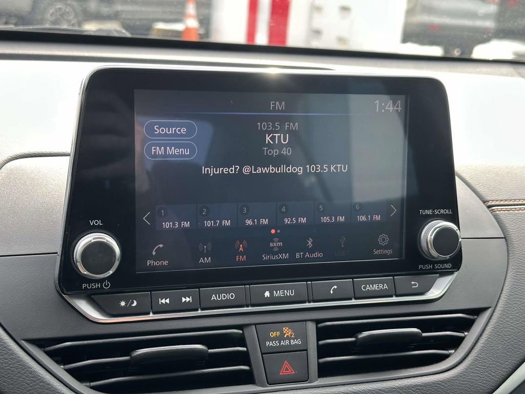 Used 2020 Nissan Altima 2.5 SR w/ Premium Package image 25