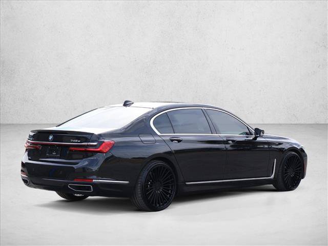Used 2020 BMW 745e xDrive AWD/4WD image 5