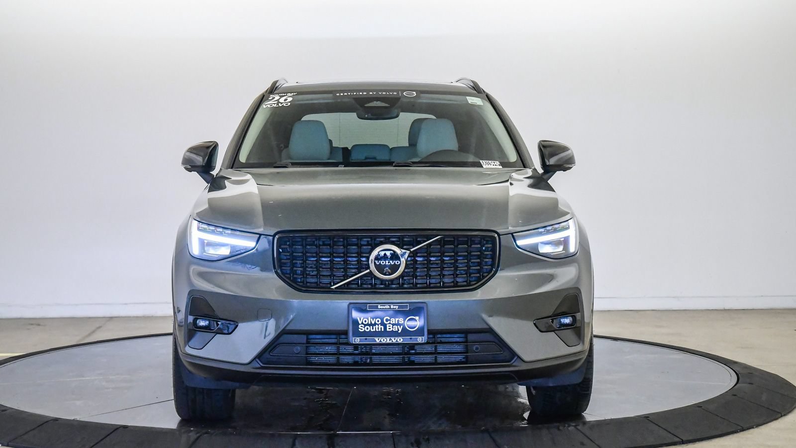 Certified 2026 Volvo XC40 B5 Plus AWD/4WD image 7