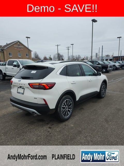 New 2025 Ford Escape SE w/ PHEV Premium Package FWD image 6
